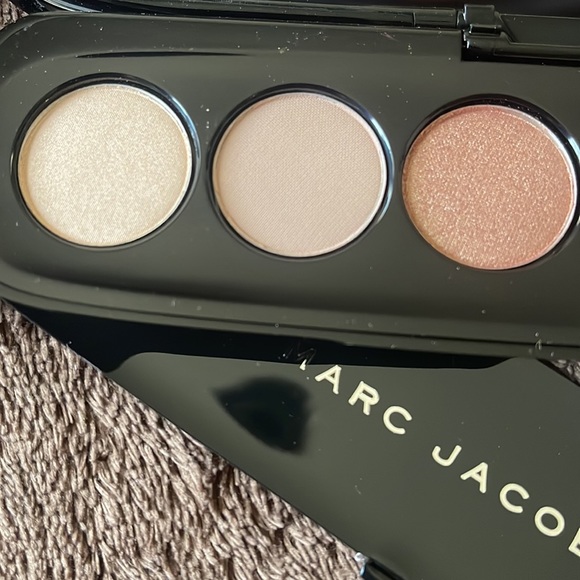 Marc Jacobs 740 Scandalust Eye-Conic Eyeshadow Palette - Picture 8 of 10
